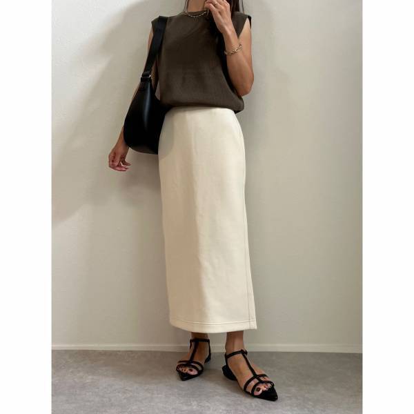 ＜再販してゲット＞「オールシーズン使える」って最ッ高！【ユニクロ】大人気！“バッグ＆ボトムス”コーデ特集