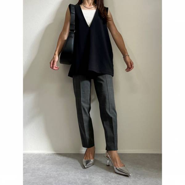 ＜再販してゲット＞「オールシーズン使える」って最ッ高！【ユニクロ】大人気！“バッグ＆ボトムス”コーデ特集