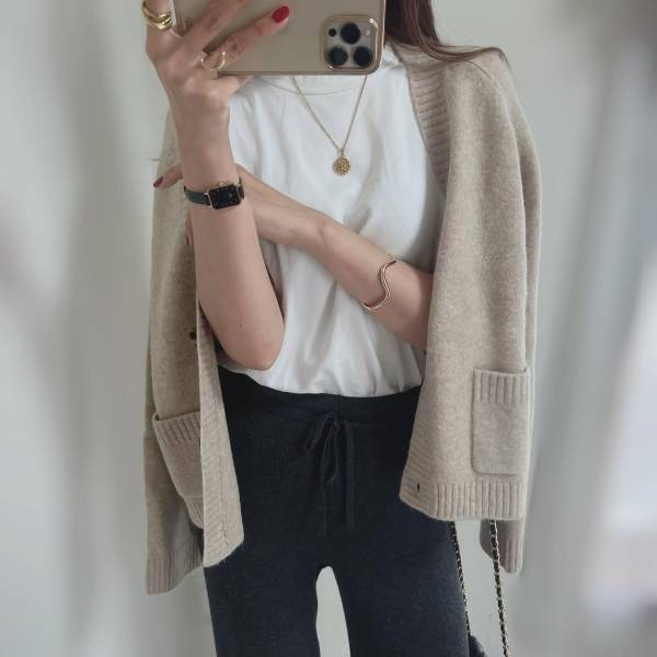 《コレは間違いない…！》「体型カバーにも◎」【ユニクロ】”新作ふわふわカーディガン”をgetしてみて