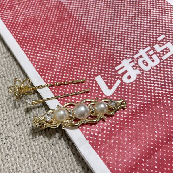 「ALL319円」で「秋のオケージョンにも」使える◎【しまむら】「値段以上のクオリティ」の”へアアクセサリー”特集