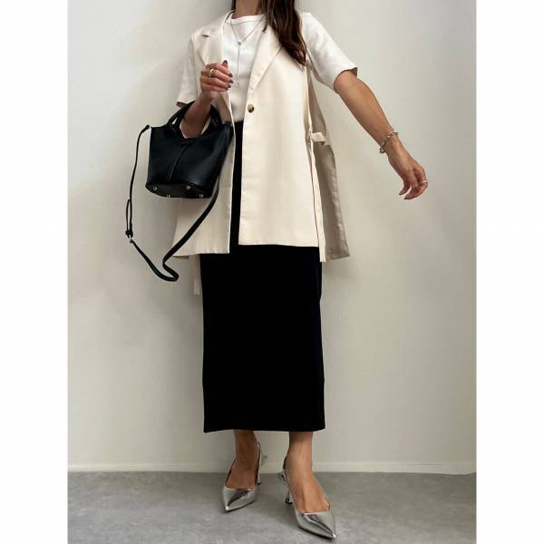 「着回し抜群」で毎年使える！？【UNIQLO】ボトムスを合わせた”ジレコーデ”3選