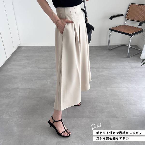 「プチプラ超えて」「とにかく神シルエットすぎ」！【GU】ALLシーズン使える”フレアスカート”が「好み」