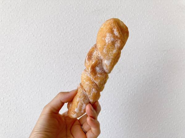 もっちりふわふわ♡懐かしい味？【ローソン】「コスパ抜群」の”ツイストドーナツ”特集