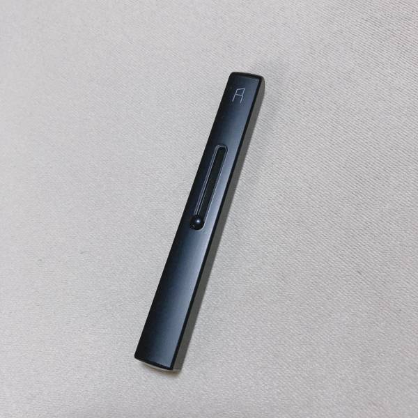 「ポーチの汚れ問題」をサラッと解決！！【セリア】の”スライド式アイブロウブラシ”が便利そう