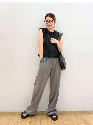 残暑 → 冬まで大活躍！【ローリーズファーム】1枚でも重ね着でも使える♡「上品ツイードベスト」