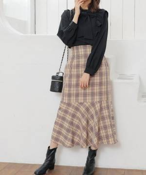 こんなの選べない！（喜）【ハニーズ】夏 → 秋コーデの救世主♡ 主役級「チェック柄スカート」