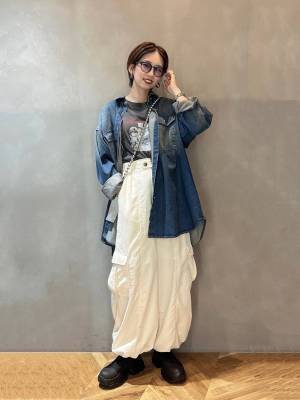 争奪戦の予感がするッ！！【JEANASIS】ゆるっと感が可愛い♡「デニムBIGシャツ」