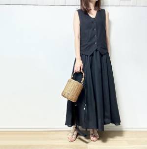 この＜値下げ＞はアツいッ！！【GU】ボリューム感がたまらん♡「黒スカート」