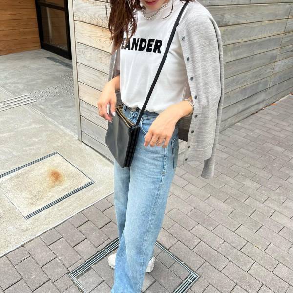 「追加買いしちゃおっかな」♡【ユニクロ】今から秋まで大活躍！「優秀カーデ」