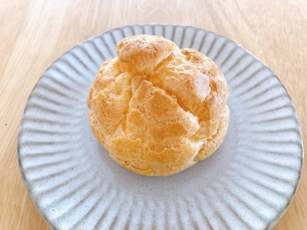 「ぽってり」クリームが「絶品♡」【ファミリーマート】「3時のおやつ」に食べたいっ！”濃厚カスタードシュー”は「食べ応え抜群」