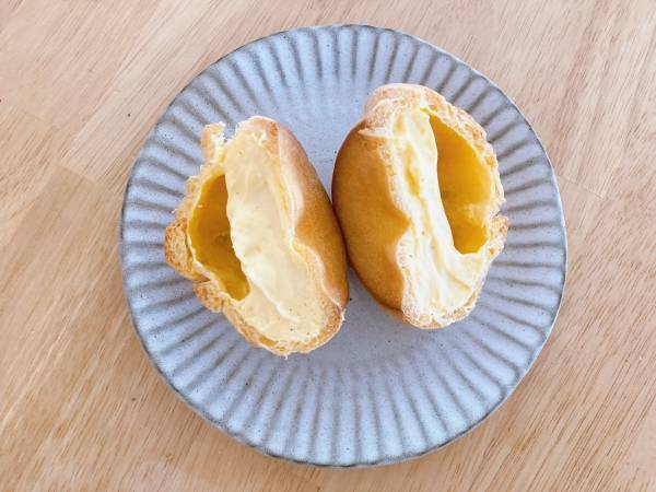 「ぽってり」クリームが「絶品♡」【ファミリーマート】「3時のおやつ」に食べたいっ！”濃厚カスタードシュー”は「食べ応え抜群」