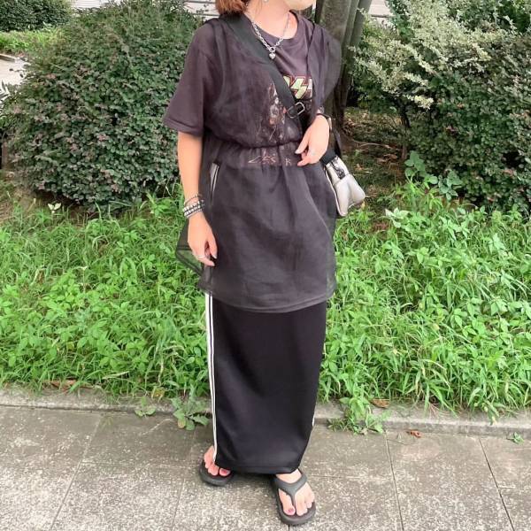 ＜トレンド感あって可愛い♡＞【しまむら】”ラインスカート”が着回し力抜群！