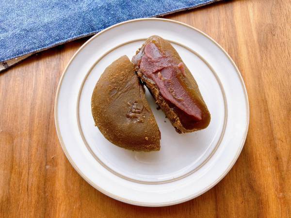 ほうじ茶の風味が最高♡【セブンイレブン】加賀屋監修「ほうじ茶わらびもち」がおいしい