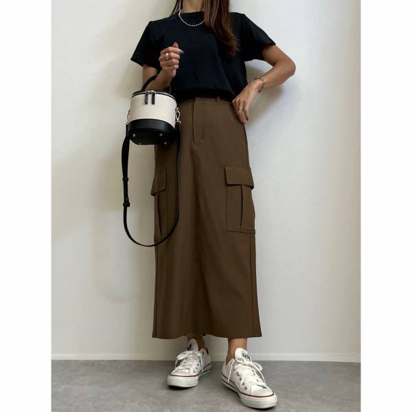 「雰囲気」エグッ！しかも…「映え」！！【GU】”カーゴナローロングスカート”「秋にぴったり」すぎる