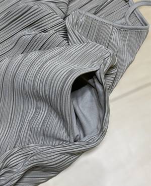 「大活躍」するの確定！！「シルエット」が可愛い♡【しまむら】のサロペットは「着回し力」が高い！！