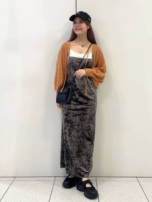 買わない選択肢、ないでしょ♡【ローリーズファーム】一気に秋っぽ♡「新作キャミワンピ」