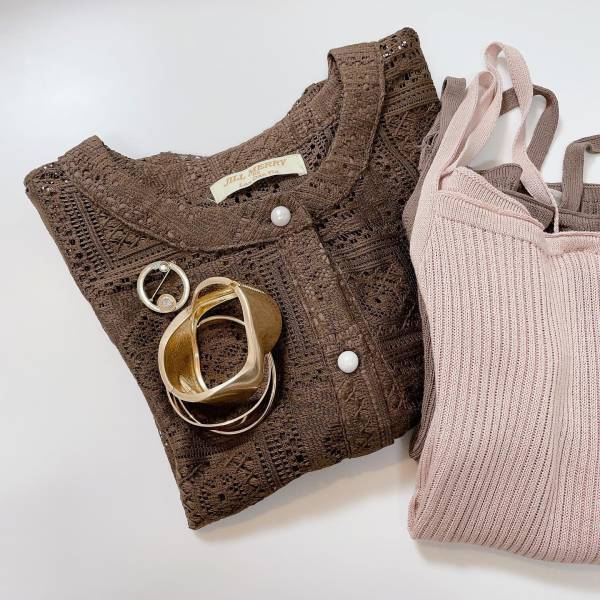 今すぐ【しまむら】へ駆け込めっ！秋1番にGETしたい♡激かわ「ガーリートップス」