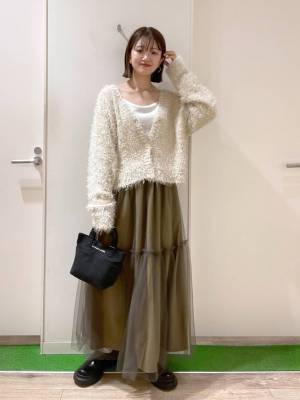 これが『あざと可愛い』ってやつか。【ローリーズファーム】ふわふわ感がたまらん！「シャギーカーデ」