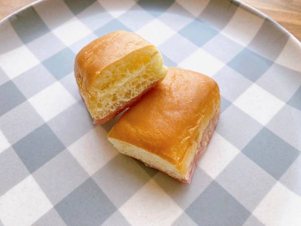 「1本あたり28円…！？」「コスパ抜群」【ファミマ】の新作”さつまいもスティック”実食レビュー！