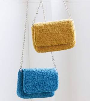 秋冬といったらコレ！コーデのポイントに欲しい♡【もこもこバッグ】