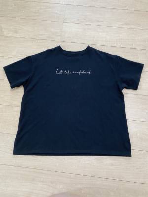 「お気に入り」を見つけたっ！【アベイル】「絶妙な丈」でバランスがいい！”厚手Tシャツ”が秋にオススメ♡