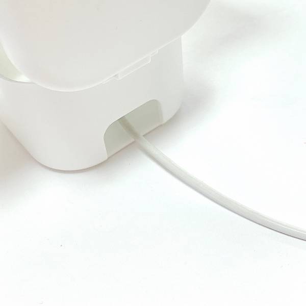 「品薄」になる前に欲しい！！「一石二鳥」な【キャンドゥ】”充電器ケース＆スマホスタンド”が「画期的」すぎた！