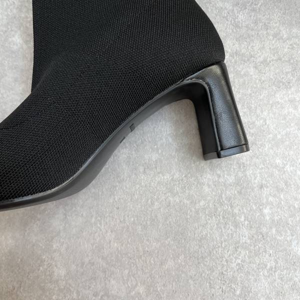 「即買い」案件なの見つけたっ！【GU】”ポインテッドニットブーツ”が「履き心地」抜群♡