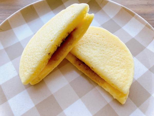 プリン好きさんに朗報です…！【ファミリーマート】甘党さんも大満足の「ご褒美パンケーキ」が新発売！