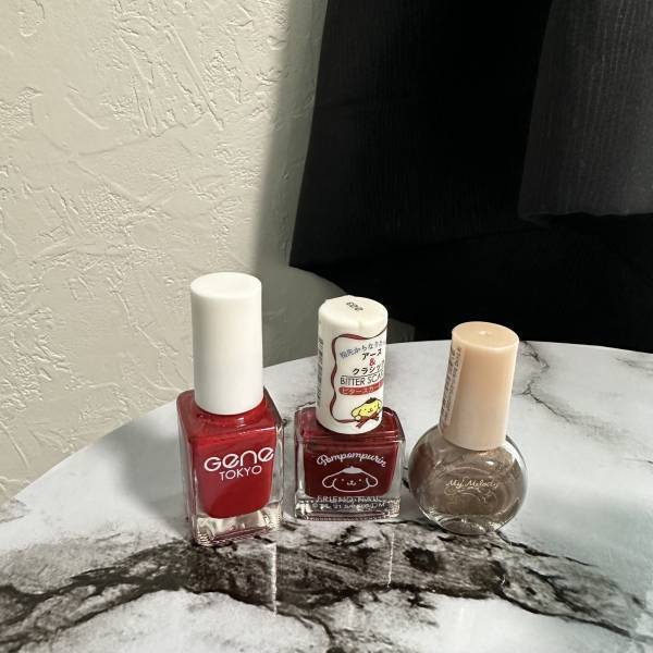 「使ってみてびっくり！」「コスパ最強」【ダイソー】SNSでも話題のコスメ3選！