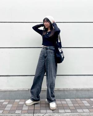 「今っぽ」デザインが1490円で！？【GU】「着痩せ効果すご」「かなり使える」秋の”スタメントップス”はコレ！