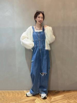 脚長効果狙っちゃえ♡ 【JEANASIS】短め丈が今の気分！「推しカーデ」は？