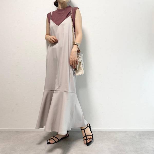 色味にツボった♡【ハニーズ】レイヤードで長く楽しむ「ダークピンクタンク」