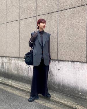 今季トレンドカラー！初めてでも取り入れやすい【グレーアイテム】って？