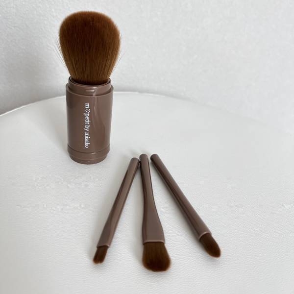 安い！かわいい！機能的！【しまむら】の人気インフルエンサーコラボの”メイクツール”が「テンション上がる」