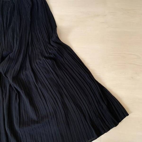 【UNIQLO】エフォートレス＆洗練！人気急上昇中の新作の”シフォンプリーツスカート”が「とにかくかわいい」