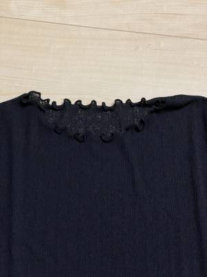 「1300円以下」で手に入る！秋に最適な「シアートップス」を【Honeys】で買ってみた！