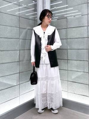 着るだけで気分上がる！【JEANASIS】レースの透け感が目を惹く♡「レーススカート」