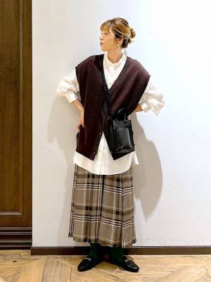 1枚で完結！？【グローバルワーク】シンプルさが魅力を放つ♡「チュニックシャツ」