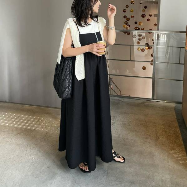 トロっと感が可愛い♡【ユニクロ】秋先に着たい「優秀メッシュセーター」