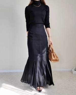 こりゃ『名品』では？！【GU】990円でコスパ最高◎ 絶対欲しい「人気タートルネックT」