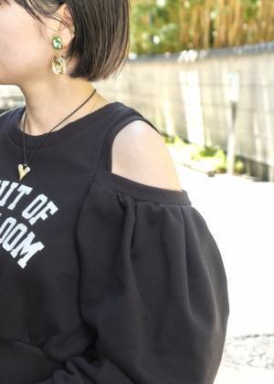 Kカジで話題の【VIS】が提案！モノトーンで作る上品肌見せ