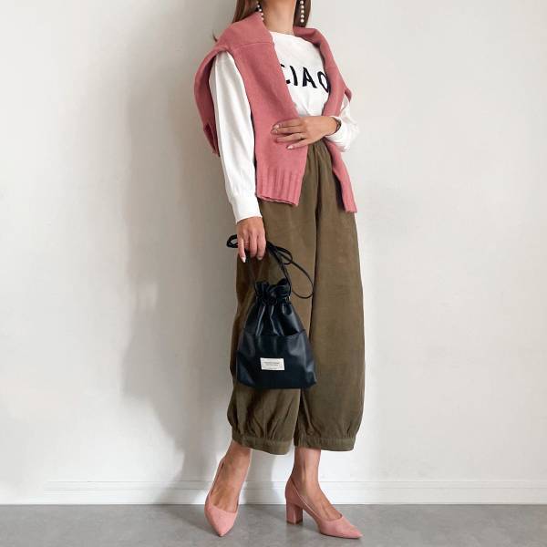 ＜印象に残るデザインが可愛い♡＞【しまむら×LOGOS】の秋の新作”ボトムス”が「季節感」満載！