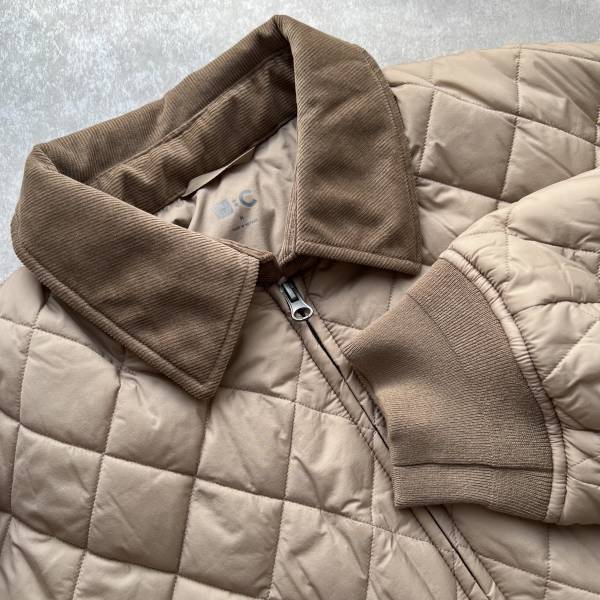 ＜その軽さに驚く？！＞【UNIQLO：C】”パフテックブルゾン”は「秋冬」に「活躍」すること間違いないっ！