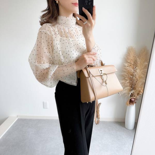 今買って秋まで着られる！ 季節の変わり目は【ブラウス】が優秀♡