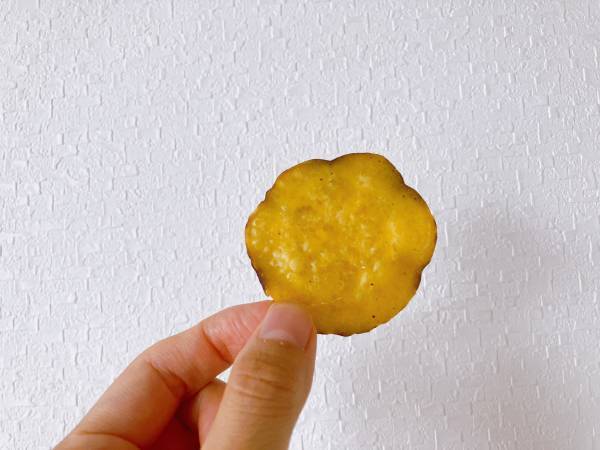 ダイエット中のおやつにぴったりじゃん！【ローソン】手軽に野菜が摂れちゃう”ヘルシー野菜チップス”がクセになる～！