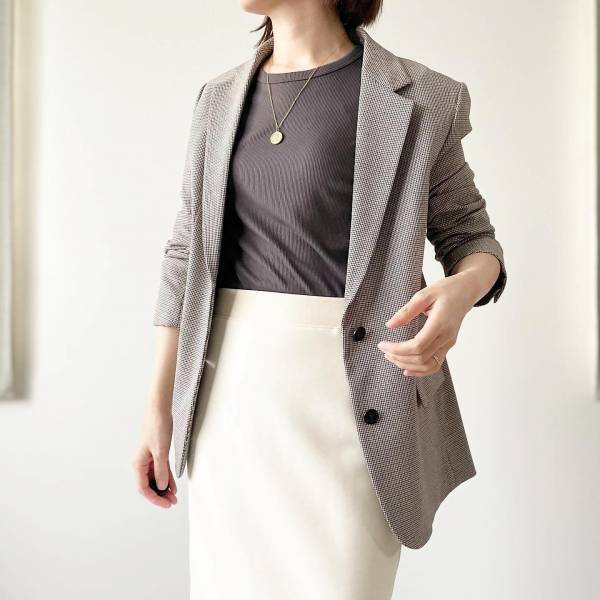 買い足すなら断然これ!!【ユニクロ】ユニ女もイロチ買い♡「人気クルーネックT」