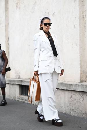 【ミラノストリートスナップ】秋冬のお出かけ気分を盛り上げる「映えホワイト」