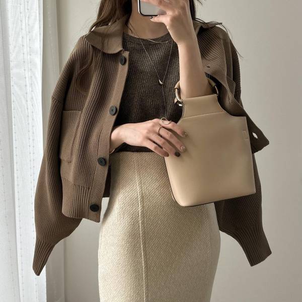 しまらーが一目惚れ♡ 【しまむら】ぽわん袖でこなれ感抜群！「襟付きカーデ」