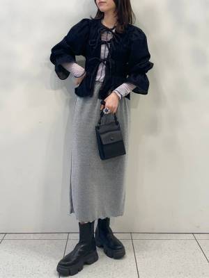 これはかわいい、、♡【ローリーズファーム】フロントリボンがポイント！「デニムブラウス」