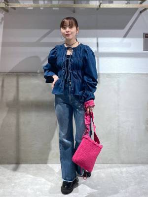 これはかわいい、、♡【ローリーズファーム】フロントリボンがポイント！「デニムブラウス」